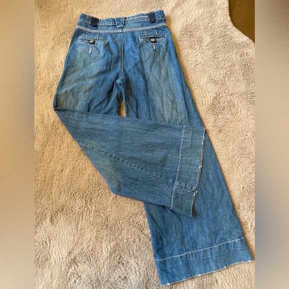 Guess Flare Low Rise Jeans - Picture 11 of 11